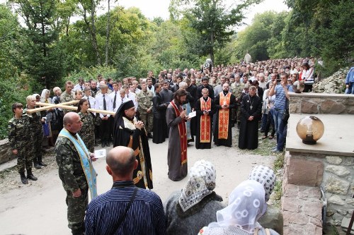 Хрест - це найсильніша зброя, якою можемо подолати зло: VI військове паломництво до Зарваниці.(ФОТО)